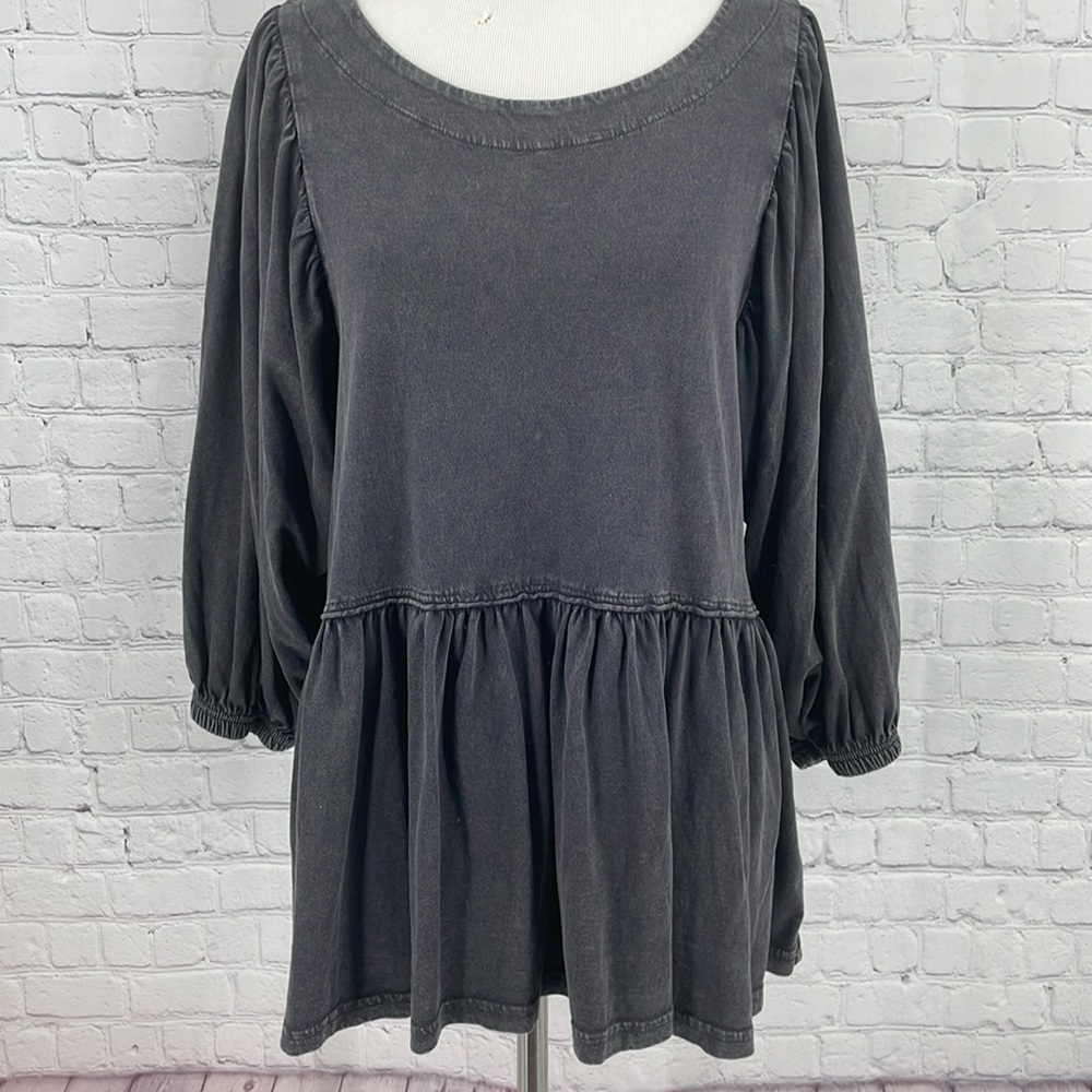 Falls Creek Large Gray/ Black Peplum Puff Sleeve Top